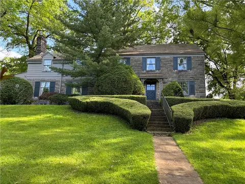 1900 Murdstone Rd, Pittsburgh, PA 15241