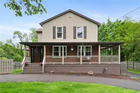 2124 Middle Rd, Glenshaw, PA 15116