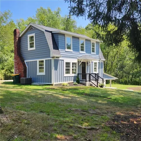 2401 Banks School Rd, Gibsonia, PA 15044
