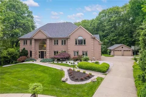 240 Edelweiss Dr, Wexford, PA 15090