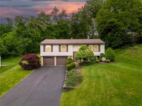 445 Lorlita, Pittsburgh, PA 15241