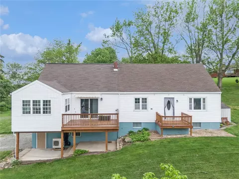 205 Clyde Ave, Pleasant Unity, PA 15676