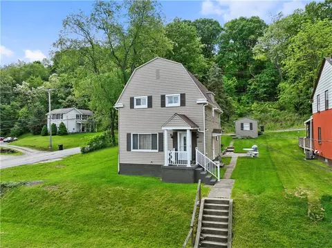1203 Wade St, Aliquippa, PA 15001