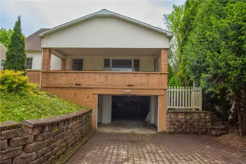 506 E Binder Ln, Johnstown, PA 15909