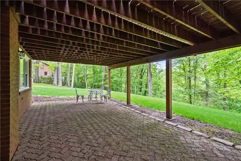 Exterior - 4914 Simmons Cir, Export, PA 15632 photo 6 of 9