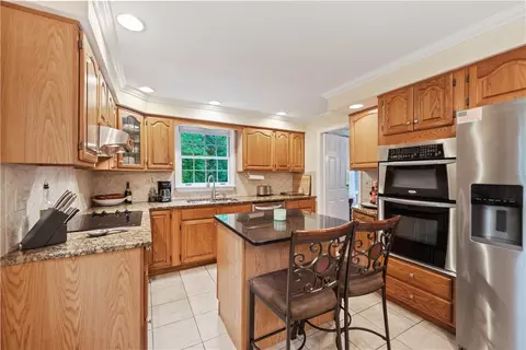 Kitchen - 4914 Simmons Cir, Export, PA 15632 photo 2 of 4