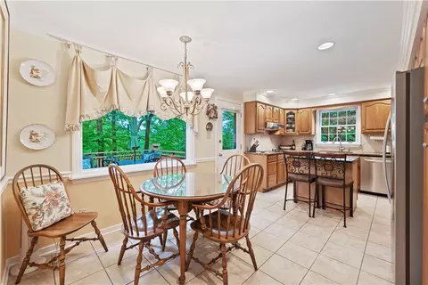 Dining - 4914 Simmons Cir, Export, PA 15632 photo 2 of 3
