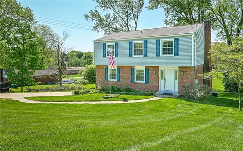 2442 Trotter Dr, Allison Park, PA 15101