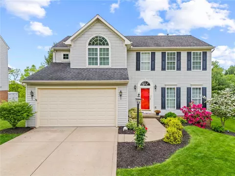 2035 Meadowridge Dr, Washington, PA 15301
