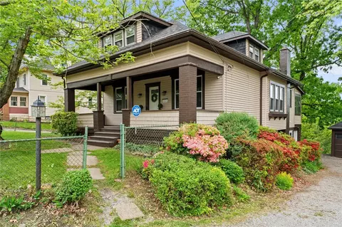 1621 Old Brodhead Rd, Monaca, PA 15061