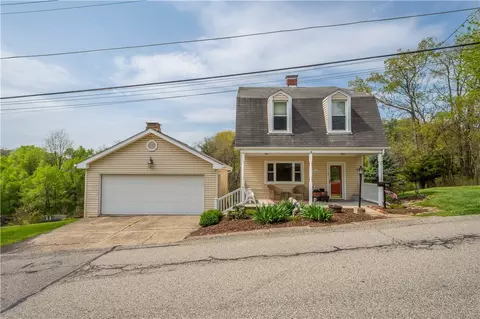 940 Newport Dr, Pittsburgh, PA 15234