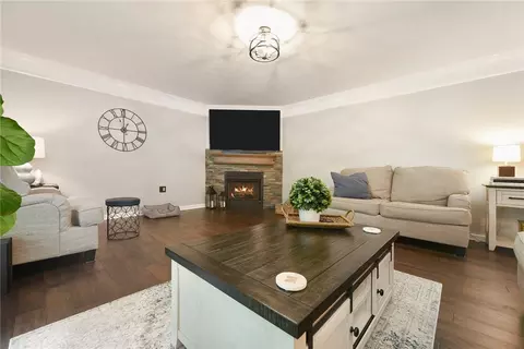 151 Mccracken Dr, Monaca, PA 15061 photo 11