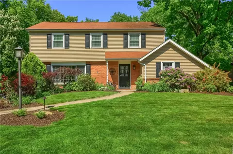 158 N Jamestown Rd, Coraopolis, PA 15108