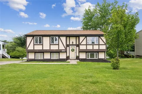 1964 Hertford Dr, South Park, PA 15129