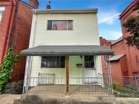 5213 Holmes St, Pittsburgh, PA 15201