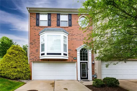 10572 Cherry Grove Ct, Wexford, PA 15090