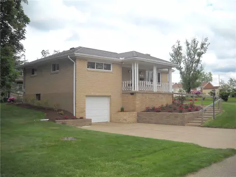 301 Duke Ln, Monroeville, PA 15146
