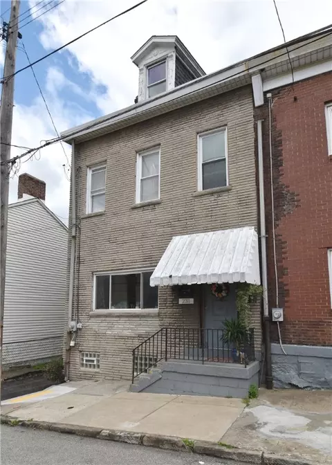 231 42nd St, Pittsburgh, PA 15201