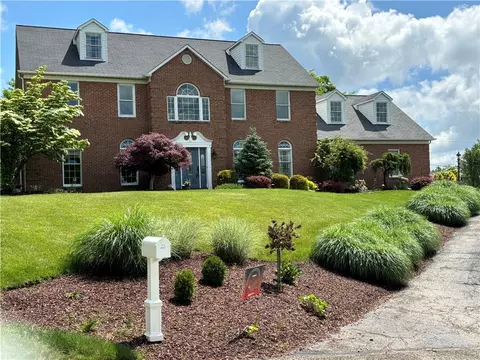 102 Sunrise Ln, Venetia, PA 15367