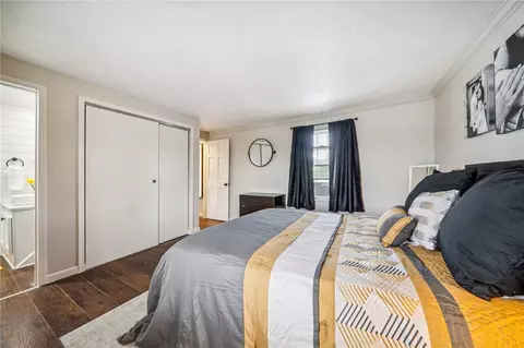 Bedroom - 1164 Delaware St, Export, PA 15632 photo 2 of 4