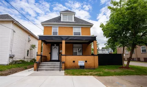 1240 Leishman Ave, New Kensington, PA 15068