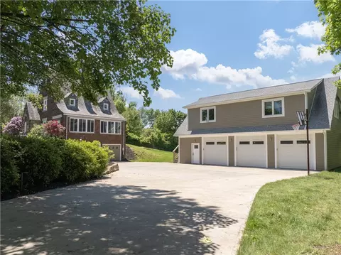 2523 Middle Rd, Glenshaw, PA 15116 photo 30