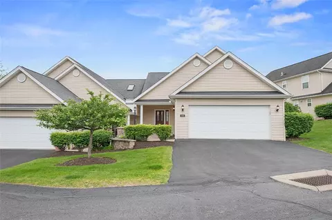 144 Westminster Dr, Pittsburgh, PA 15229