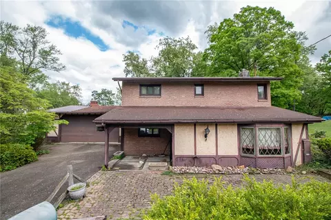 17 Kadar Ln, Elizabeth, PA 15037