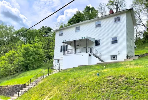 321 Maple Ave, Oakdale, PA 15071
