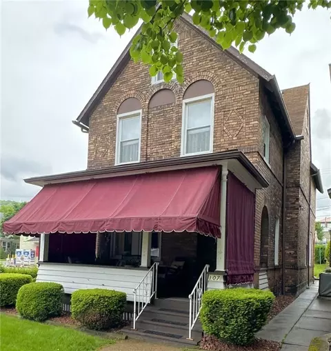107 Farragut Ave, Vandergrift, PA 15690