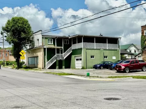 405 Arthur St, Koppel, PA 16136