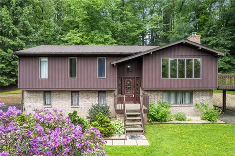 6151 Terry Ln, Murrysville, PA 15668