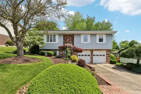 207 Dodd Dr, Washington, PA 15301