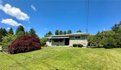 437 Pine Hill Rd, Kittanning, PA 16201