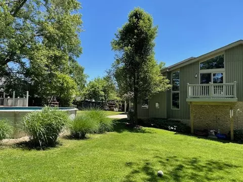 Exterior - 703 Pine Ave, Mars, PA 16046 photo 4 of 8
