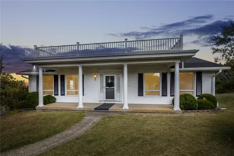 494 E Maitland Ln, New Castle, PA 16105