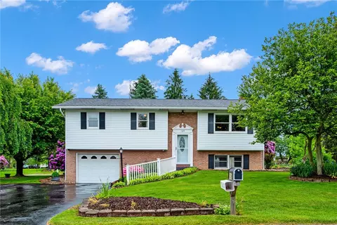 109 Locust St, Mount Pleasant, PA 15666