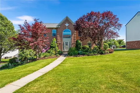 138 Mccracken Dr, Monaca, PA 15061