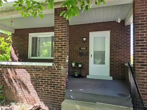 1608 Belhurst Ave, Pittsburgh, PA 15204