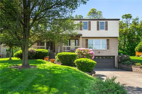 3318 Cramlington Dr, Gibsonia, PA 15044
