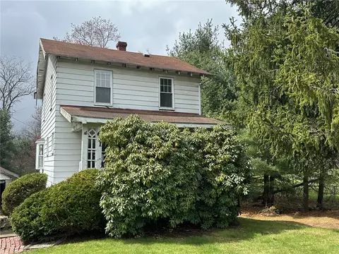 611 Hillcrest Ave, Beaver Falls, PA 15010