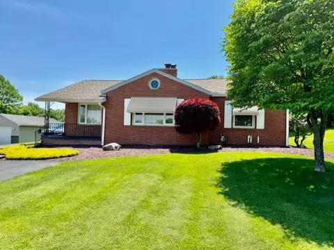 16 E Fairview Ave, Bessemer, PA 16112