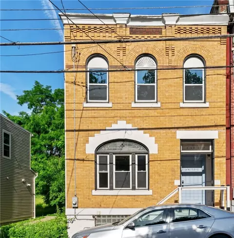 325 Dinwiddie St, Pittsburgh, PA 15219