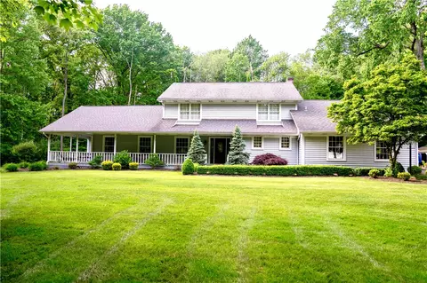 2937 Trail 3, New Castle, PA 16105