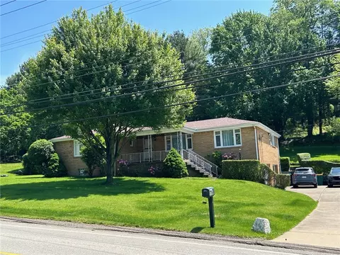 3178 Harts Run Rd, Glenshaw, PA 15116