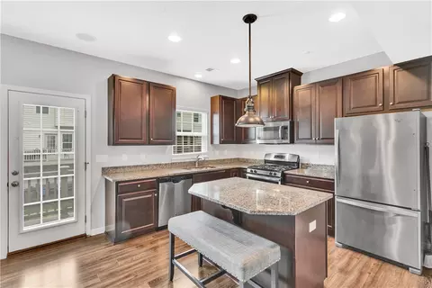 Kitchen - 1503 Pointe View Dr, Mars, PA 16046 photo 1 of 4