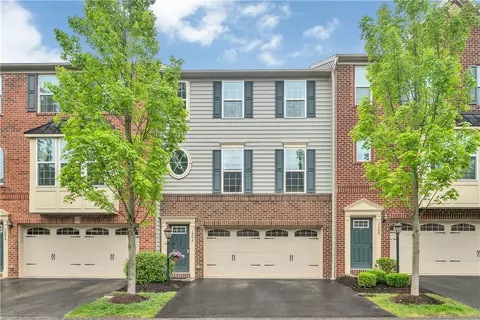 1503 Pointe View Dr, Mars, PA 16046