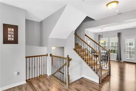 Entry Way - 1503 Pointe View Dr, Mars, PA 16046 photo 2 of 2