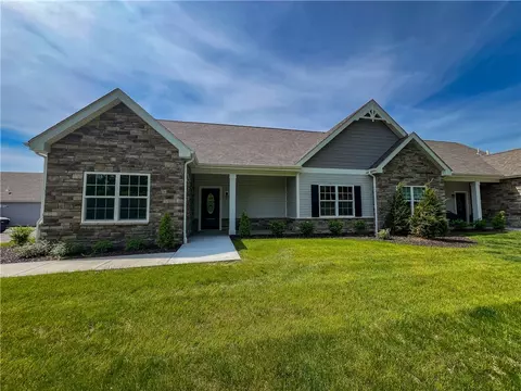 2203 Cherry Tree Dr, Butler, PA 16001