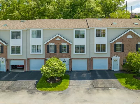 6910 Spring Valley Ln, Export, PA 15632